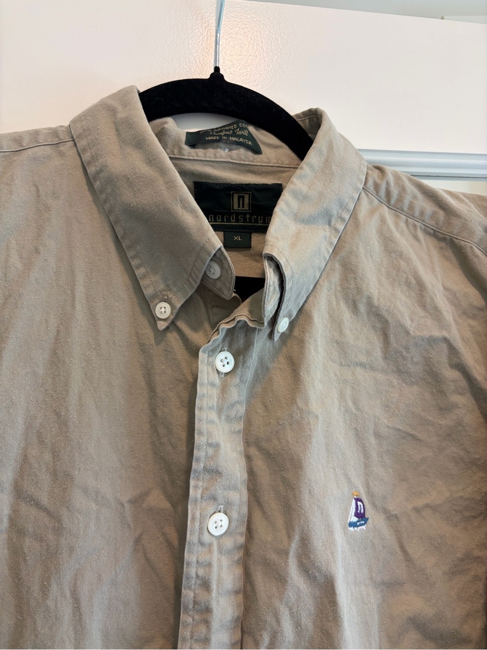 Vintage Nordstrom Men’s Button-Down Shirt in Light Khaki